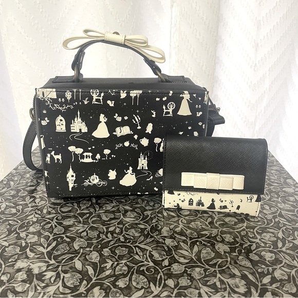 Loungefly Princess Crossbody and Wallet - Picture 1 of 7